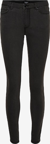 VERO MODA - Skinny Vaquero 'Judy' en negro: frente