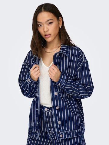 Veste mi-saison 'Edie' ONLY en bleu