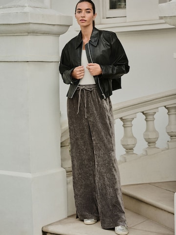 Wide Leg Pantalon 'Chenille' Next en gris