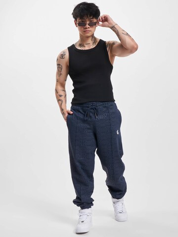 ROCAWEAR Tapered Broek in Blauw