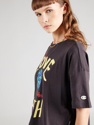 Champion Authentic Athletic Apparel T-Shirt in Grau