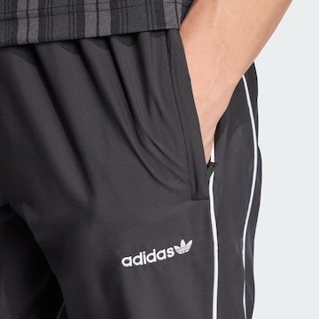 Loosefit Pantalon 'Tartan' ADIDAS ORIGINALS en noir