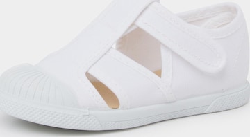 Chaussures ouvertes Pisamonas en blanc : devant