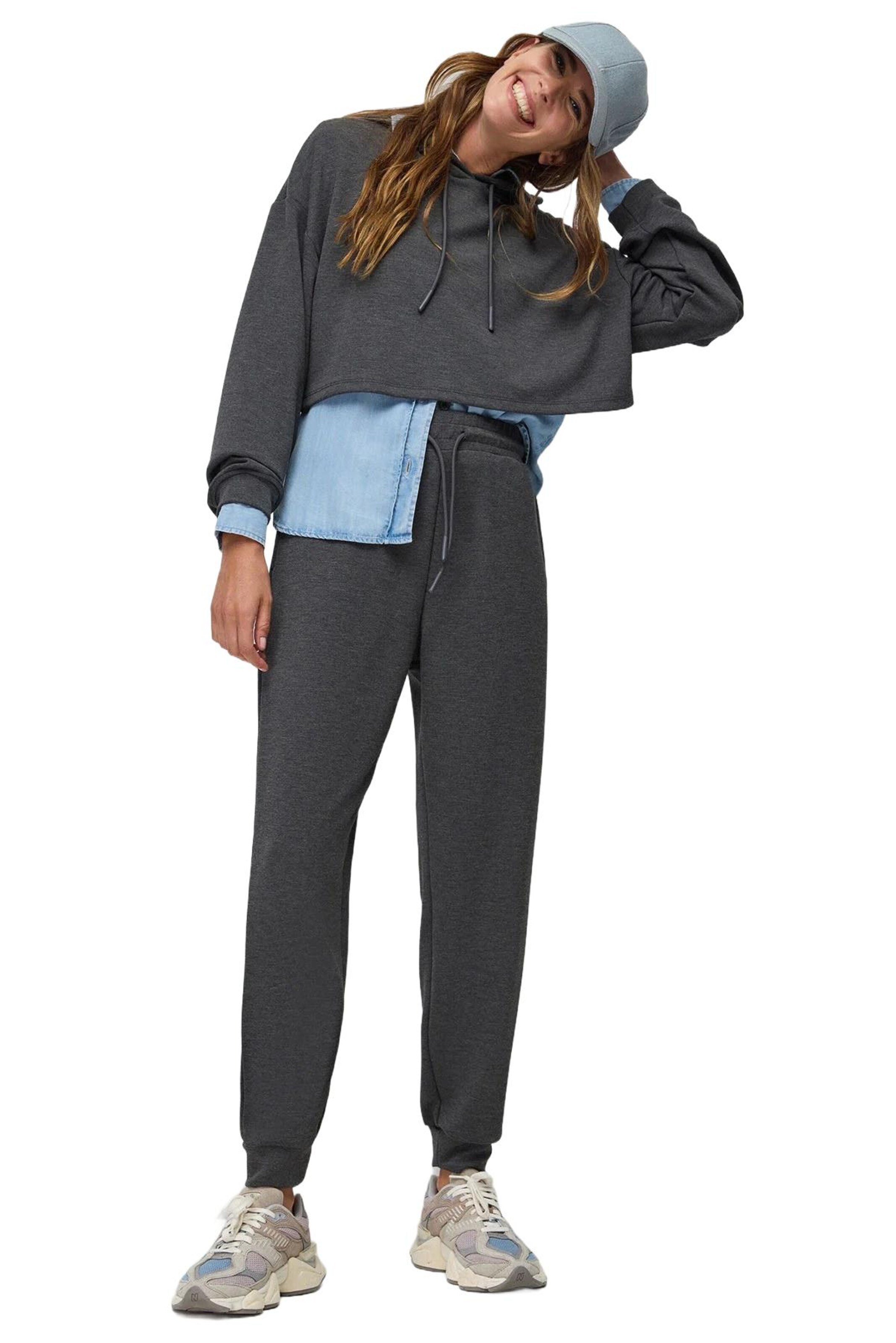 No Matter What Tapered Broek in Grijs: voorkant