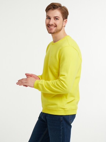 Sweat-shirt 'Spell' WEM Fashion en jaune