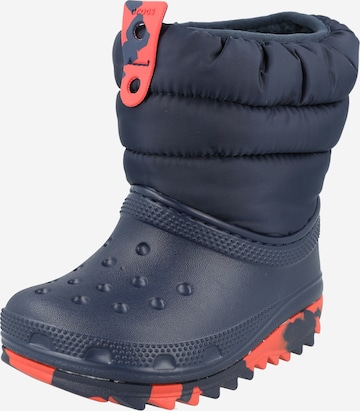 Boots da neve di Crocs in blu: frontale