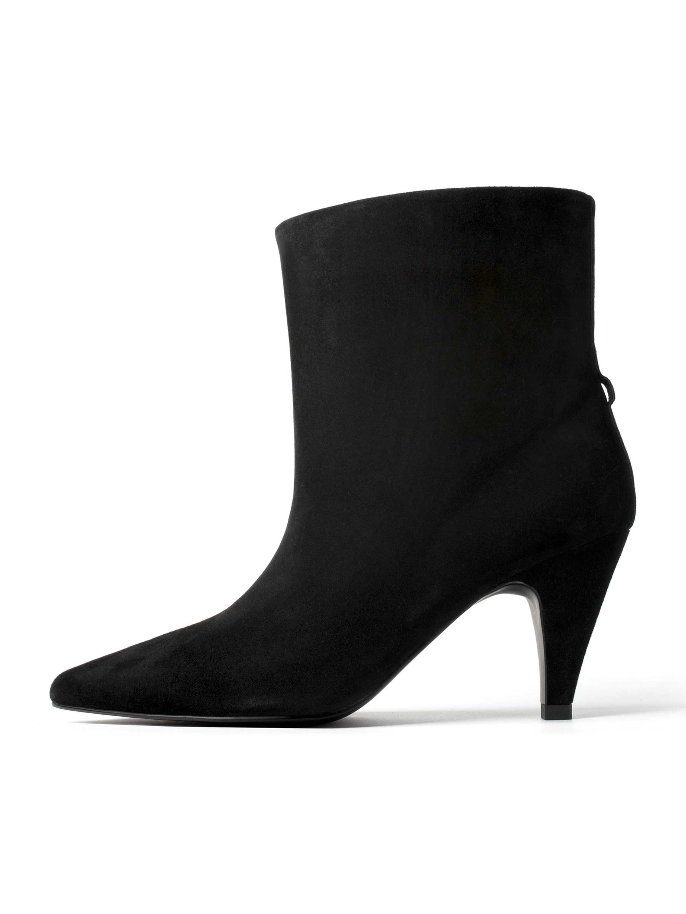 L37 HANDMADE SHOES Ankle boots 'ZINA' in Black