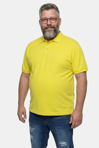 Men Plus Shirt in Yellow