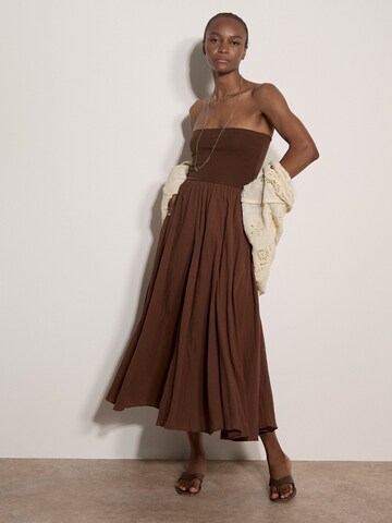 Apricot Skirt ' ' in Brown