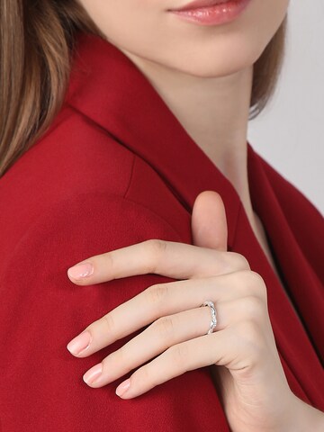 MISH Ring 'Esmeralda' in Silber: Vorderseite