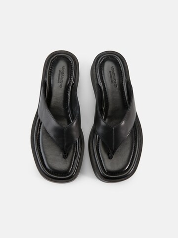 VAGABOND SHOEMAKERS Žabky 'Danya' - Čierna