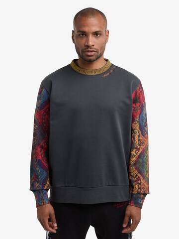 Carlo Colucci Sweatshirt ' De Michiel ' in Grey: front