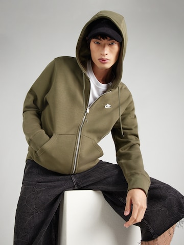 Nike SportswearGornji dio trenirke 'CLUB' - zelena boja: prednji dio