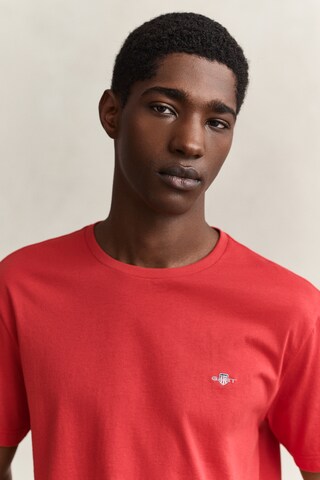T-Shirt GANT en rouge