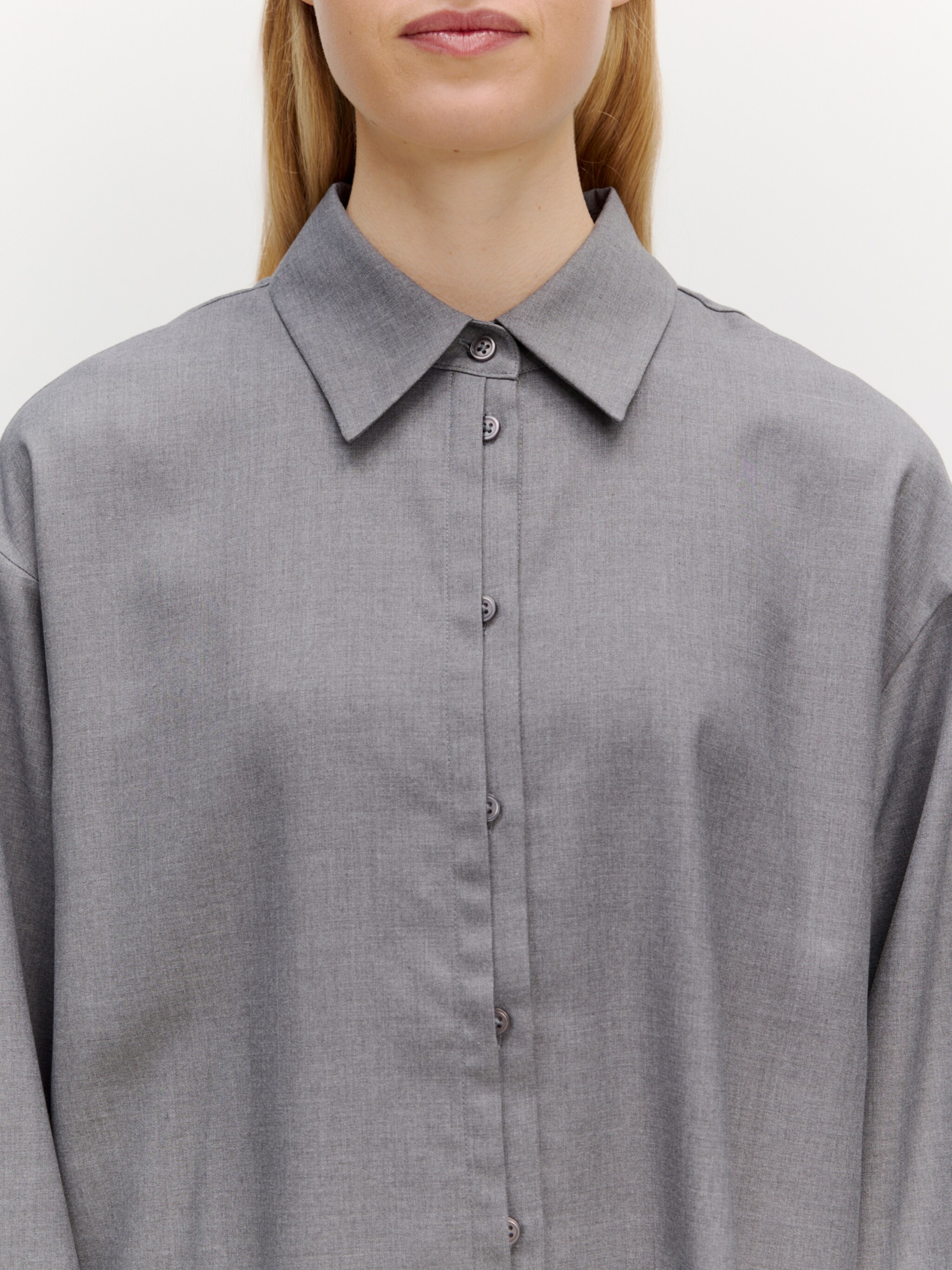 EDITED Producten Blouse 'Chadia' Donkergrijs