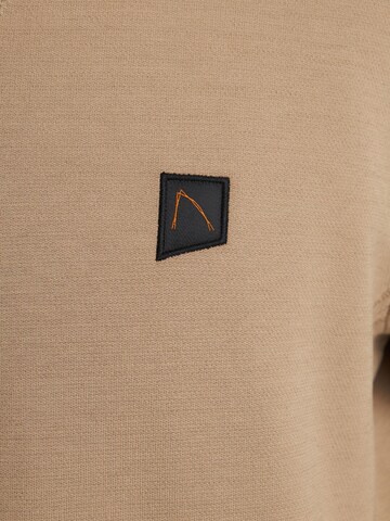 CHASIN' Sweatshirt ' Ryder ' in Beige