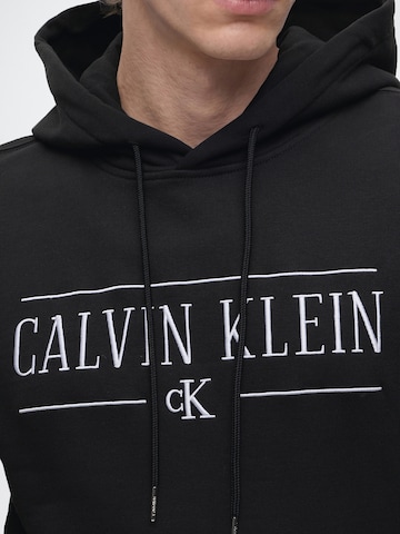 Felpa di Calvin Klein Jeans in nero