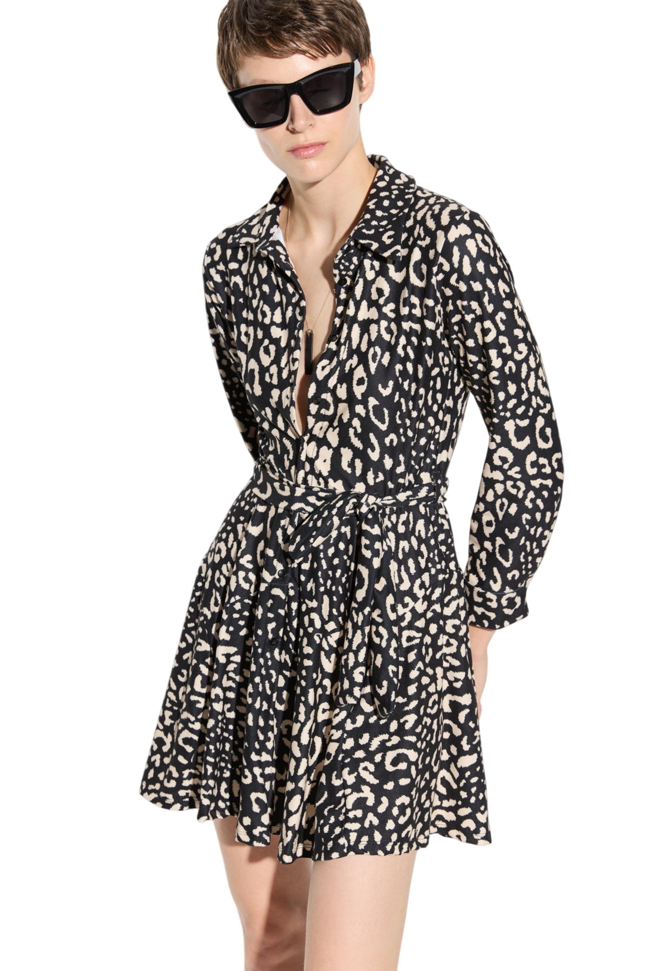 No Matter What Kleid 'Elbise' in Schwarz: Vorderseite
