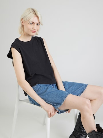 LEVI'S ® Topp 'Boxy Tank Top' i svart: framsida