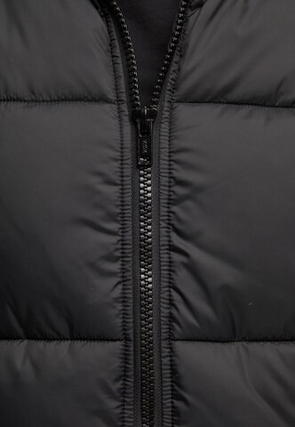Urban Classics Wintermantel in Schwarz