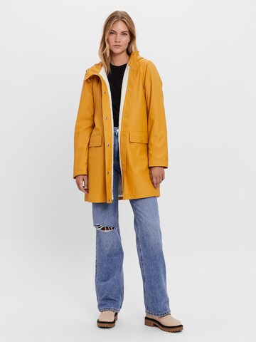 Manteau mi-saison 'Asta' VERO MODA en jaune