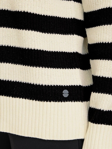 Pull-over ' OXKALA ' Oxmo en blanc