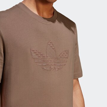 ADIDAS ORIGINALS T-Shirt 'Graphics Monogram' in Braun