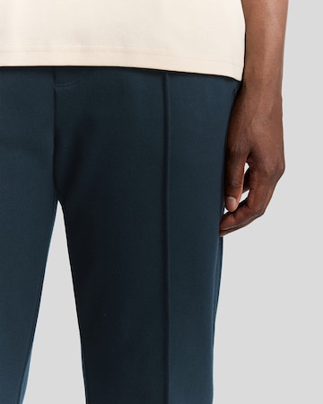 Lyle & Scott Regular Hose in Blau