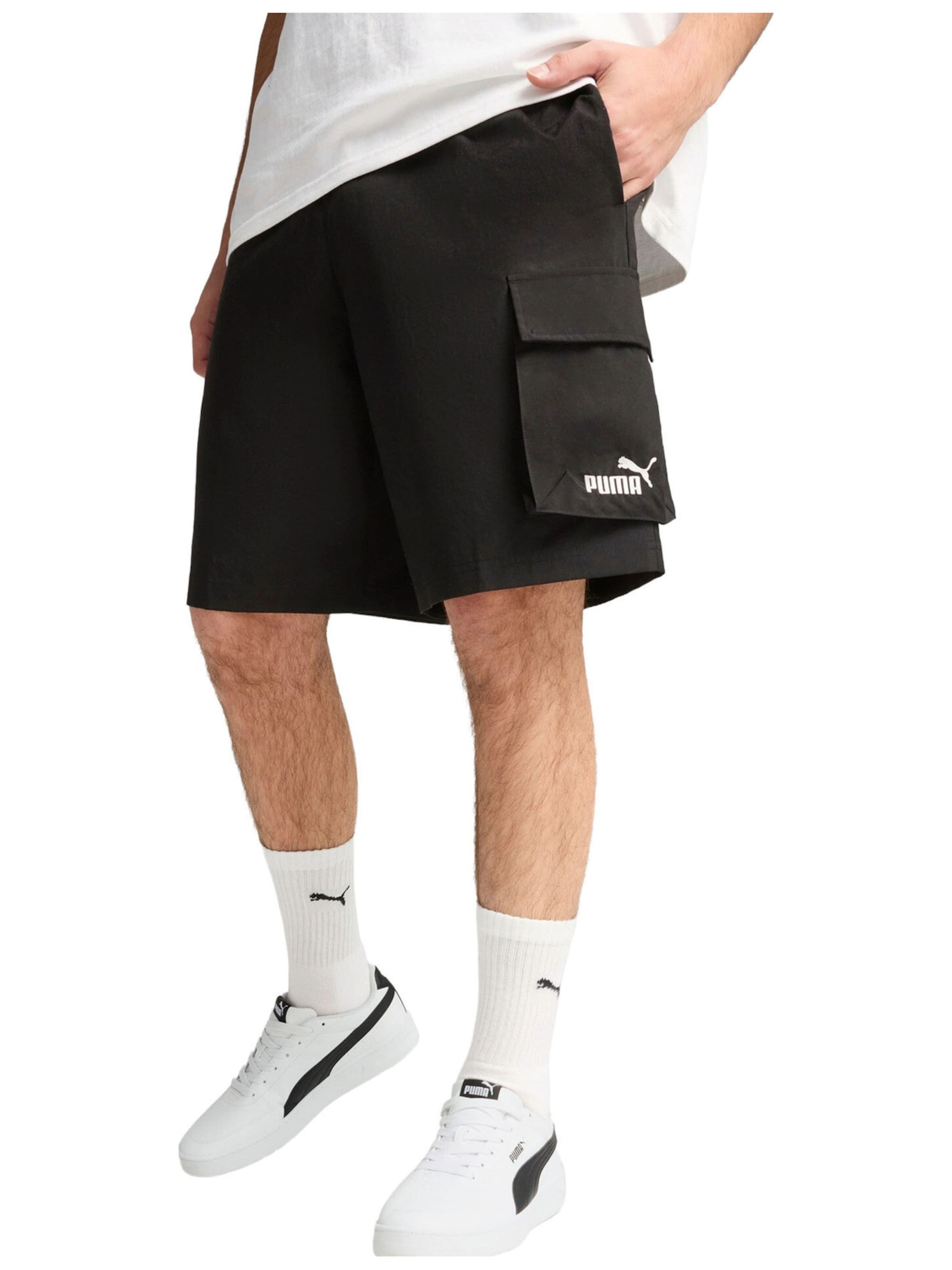 PUMA - regular Pantalón deportivo 'Puma Ess No. 1 Logo Woven Cargo Shorts 9' en negro
