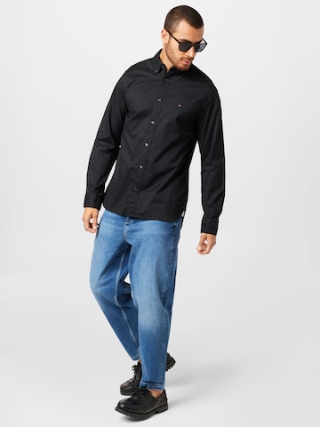 TOMMY HILFIGER - Ajuste regular Camisa en negro