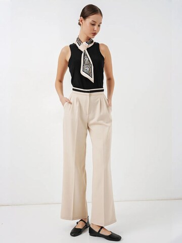 Bigdart Wide leg Trousers in White: front