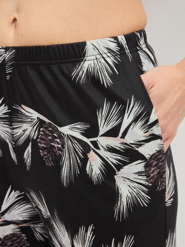 Pantaloncini da pigiama 'Glimmer M&M' di CALIDA in nero
