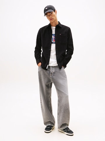 Tommy Jeans Regular fit Button Up Shirt in Black