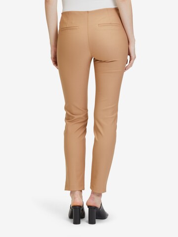 Slimfit Pantaloni di Betty Barclay in marrone