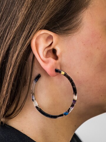Fräulein Wunder Earrings 'Acetat Anne' in Mixed colors
