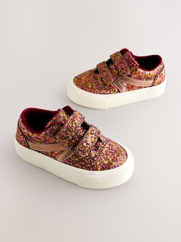 Sneaker di Next in rosso