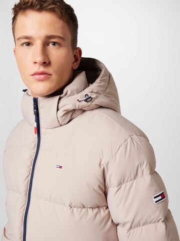 Tommy Jeans Winterjas in Beige