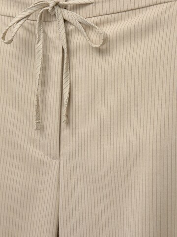 Loosefit Pantalon Pull&Bear en beige