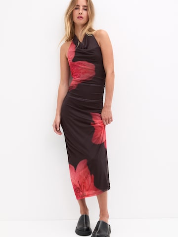 Pull&Bear Kleid in Schwarz: Vorderseite