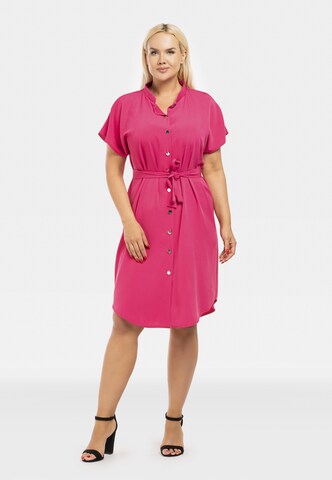 Robe-chemise Karko en rose : devant