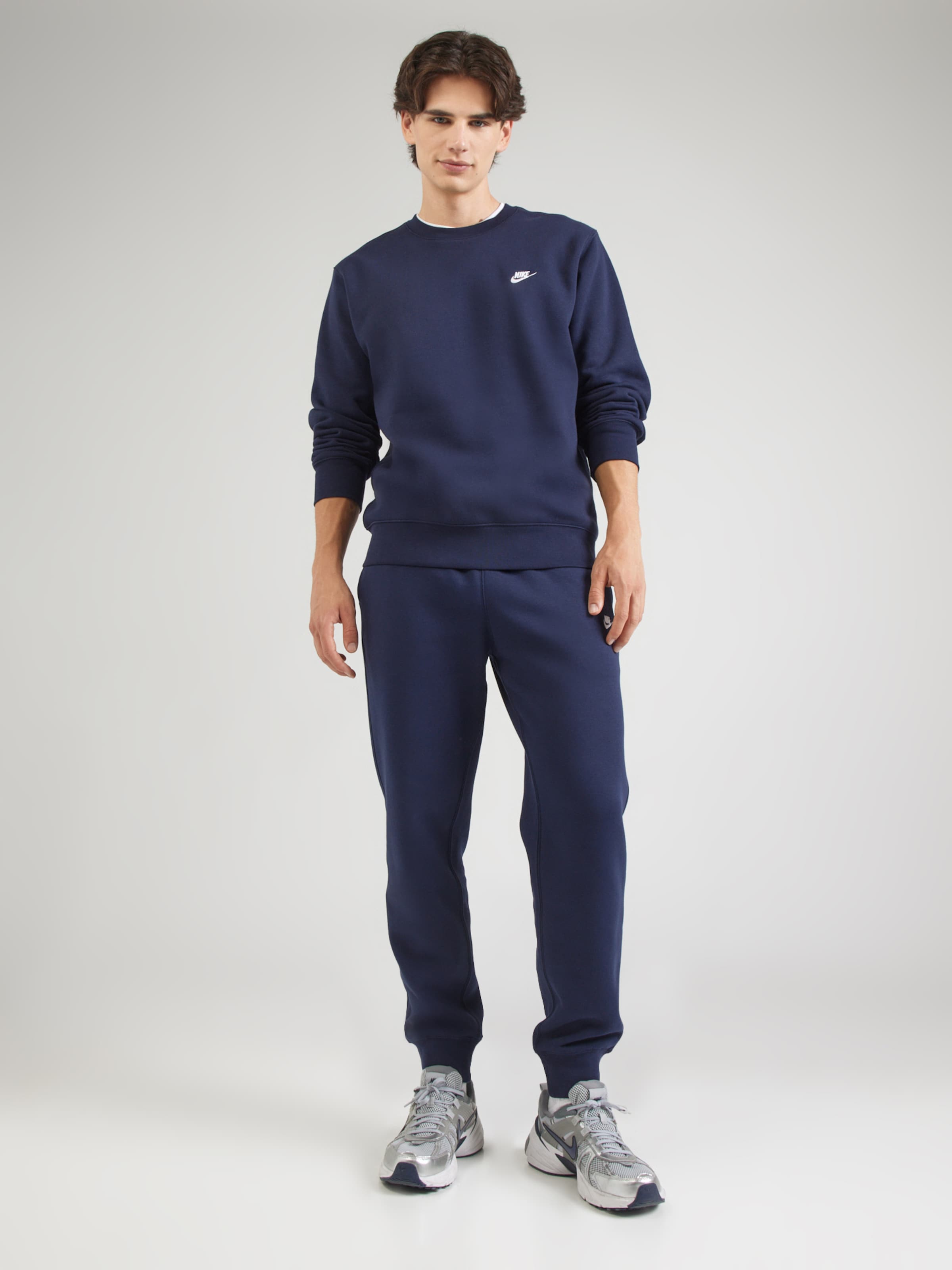 navy blue jumper nike