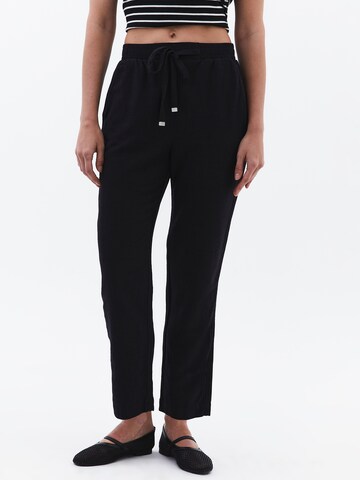 OXXO Tapered Broek in Zwart: voorkant