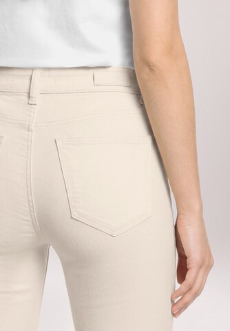 Betty Barclay Slimfit Jeans in Beige