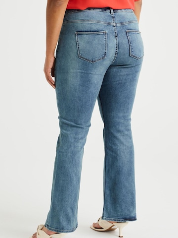 WE Fashion Bootcut Jeans i blå