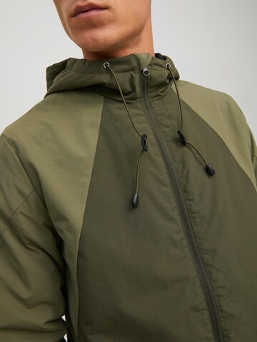 JACK & JONES Between-Season Jacket 'TAMPER' in Green