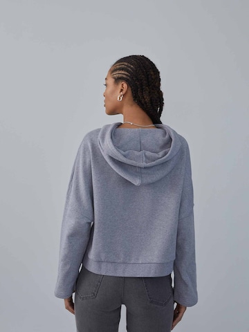 Sweat-shirt 'Rebecca' LeGer by Lena Gercke en gris