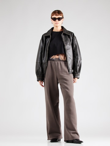 WEEKDAY Wide leg Pants in Brown