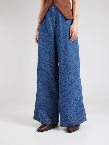 FRNCH PARIS Wide leg Jeans in Blue: front
