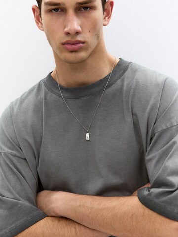T-Shirt Pull&Bear en gris