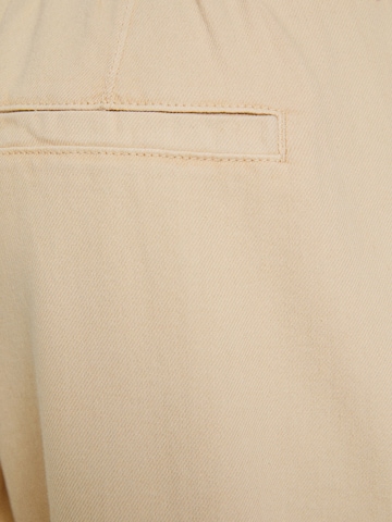 Bershka Tapered Bandplooi jeans in Beige